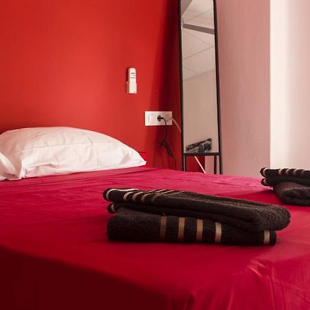 Colors Rooms Valencia Room photo